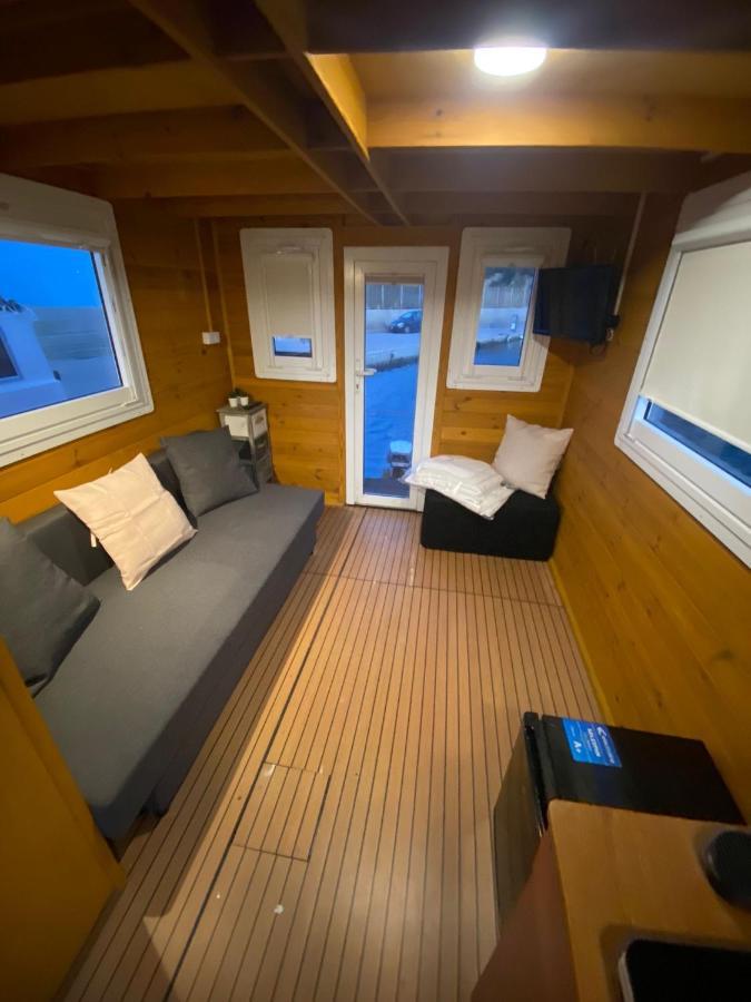 Отель House Boat R Al Poetto 2 Pax Piu' 1 Кальяри Экстерьер фото