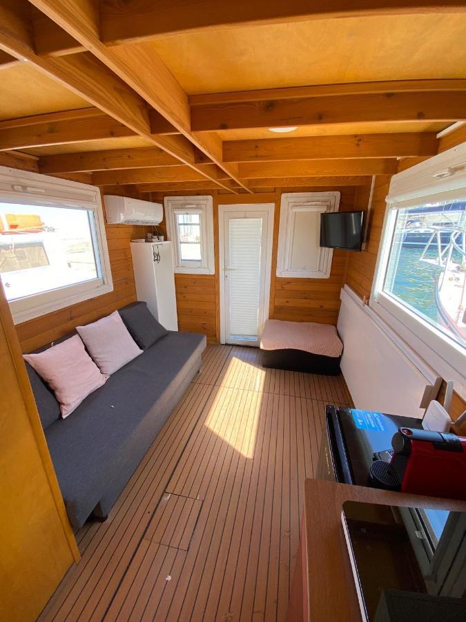 Отель House Boat R Al Poetto 2 Pax Piu' 1 Кальяри Экстерьер фото